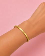 Stylish Partywear Gold-Plated Designer Kada / Wave Pattern Bangle for Women