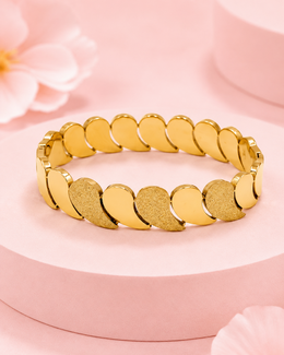 Fancy Gold Plated Textured Bangle / Stylish Leaf Pattern Partywear Bracelet for Women
